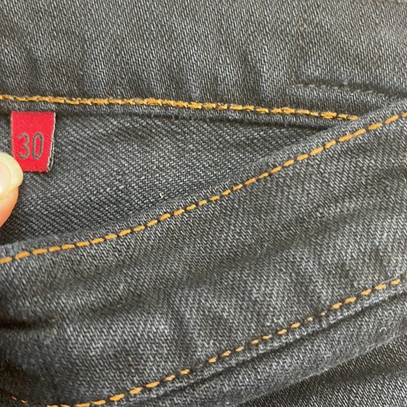 Red Engine Dark Wash Flare Leg Jeans Size 30/10 - Picture 4 of 11